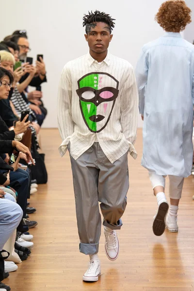 Look 24